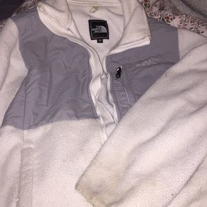 White women’s medium north face Denali